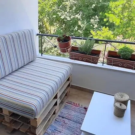 Christie's Apartament Potamós
